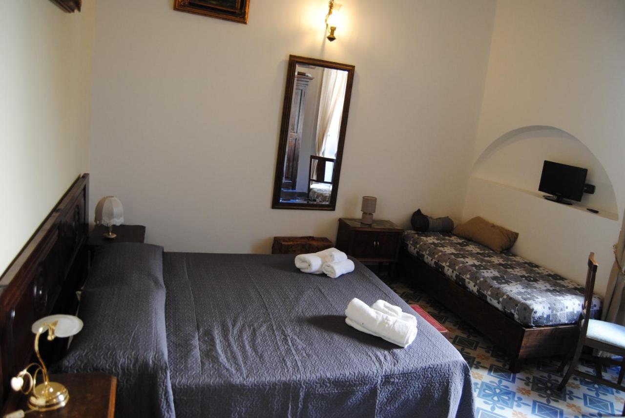 B & B Palazzo Maestro & Corte Maestro Rooms Gallipoli Rom bilde