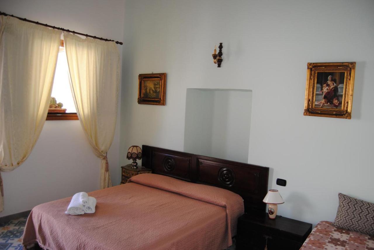B & B Palazzo Maestro & Corte Maestro Rooms Gallipoli Eksteriør bilde